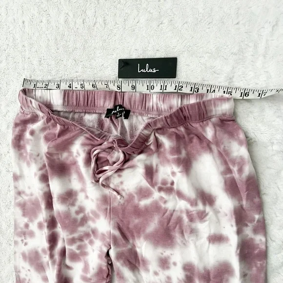 NWT- LULU’S Cozy Livin’ Vintage Berry/White Tie Dye Joggers - Picture 10 of 12